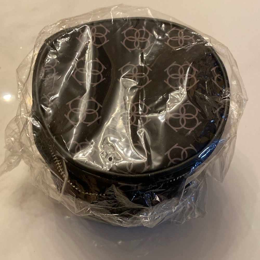 Ann Taylor Woman’s Makeup Bag Brand New
